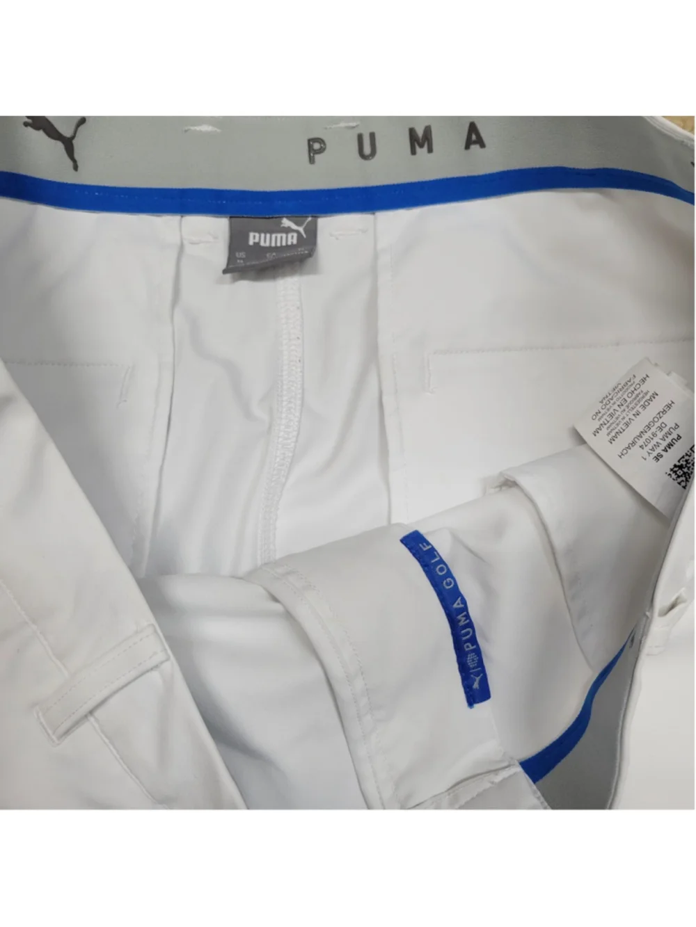 PUMA Way 1 Men's White Golf Flat Front Shirt Gripper Shorts Size 36 Inseam10